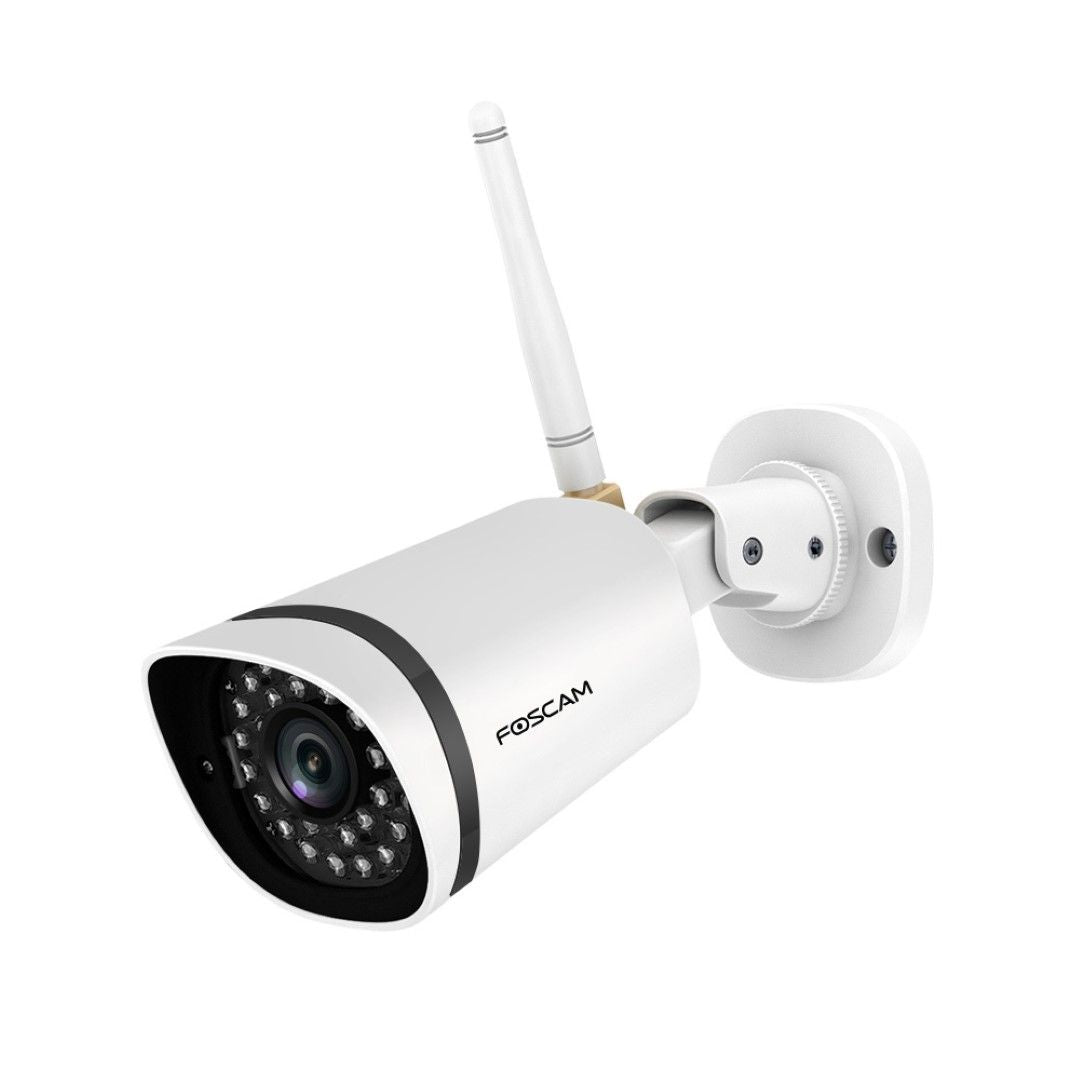 Witte Foscam bullet beveiligingscamera met wifi-antenne en infrarood nachtzicht voor buiten.