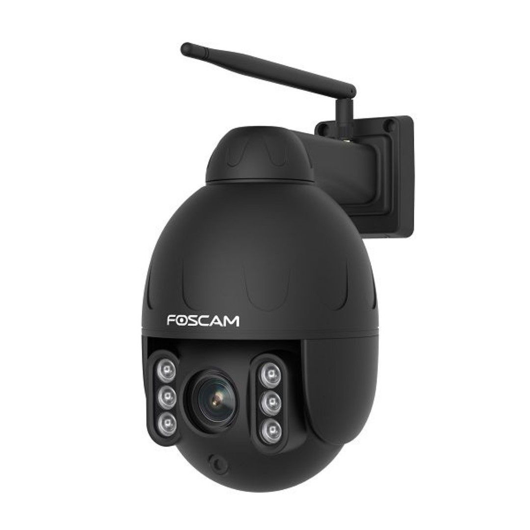 Zwarte Foscam SD4 outdoor PTZ-beveiligingscamera met 4x optische zoom, WiFi-antenne en infrarood nachtzicht.