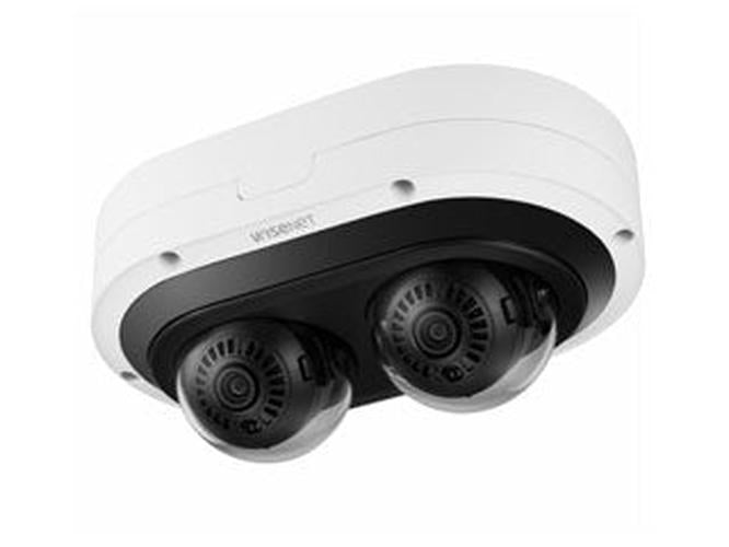 Wisenet 6MP panoramische buitencamera met dubbele zwarte dome-lenzen in een witte behuizing.