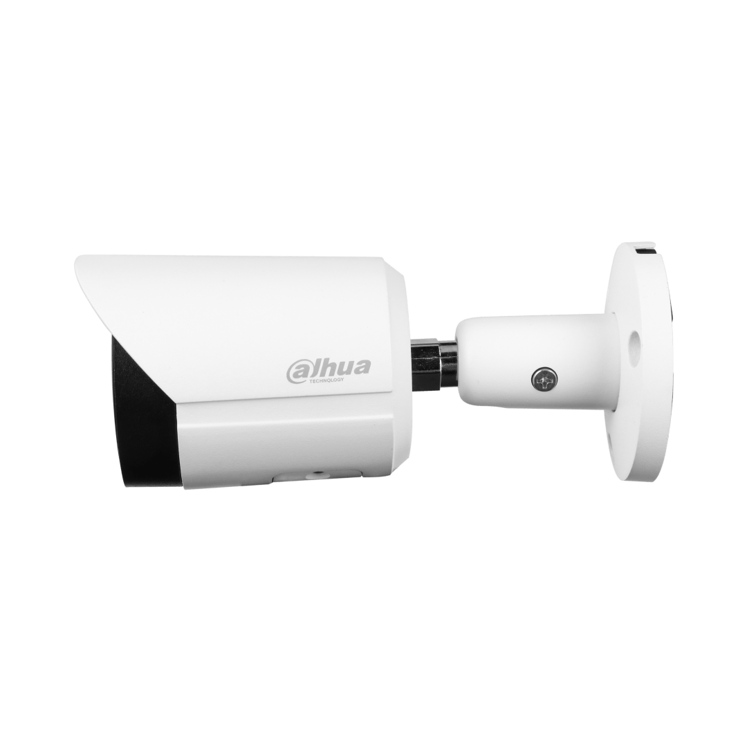 Witte Dahua WizSense 5MP bullet camera met vaste 2.8mm lens, compact design en verstelbare muurbeugel voor buiten.