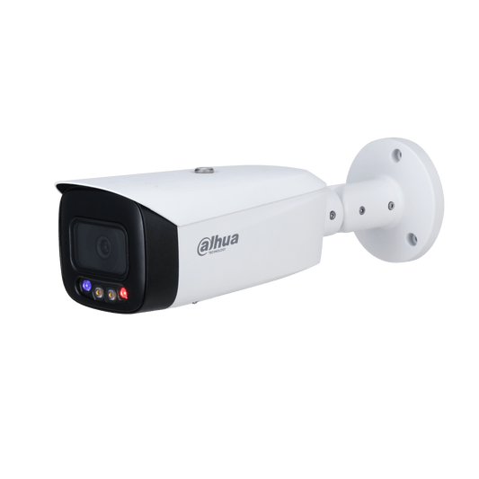 Witte Dahua 8MP TiOC bulletcamera met zwarte lensbehuizing, rode en blauwe afschrikkingslichten en muurbeugel.