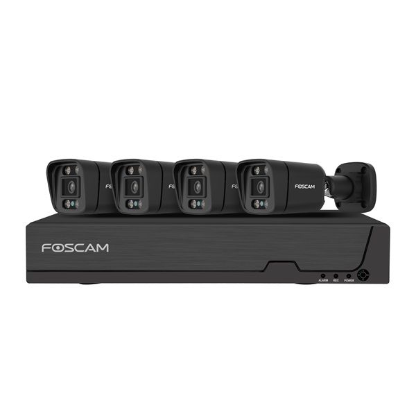 Zwarte Foscam 5MP PoE NVR-set met vier bullet camera's en 2TB harde schijf voor buitenbeveiliging.