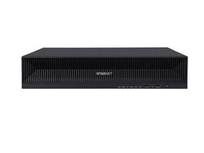 Zwarte Hanwha XRN-1620B2 16-kanaals NVR netwerk videorecorder met 2U rackontwerp en Wisenet logo.