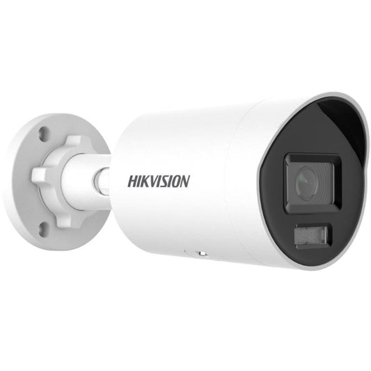 Witte Hikvision 8MP 4K bullet beveiligingscamera met AcuSense technologie en actieve afschrikking.