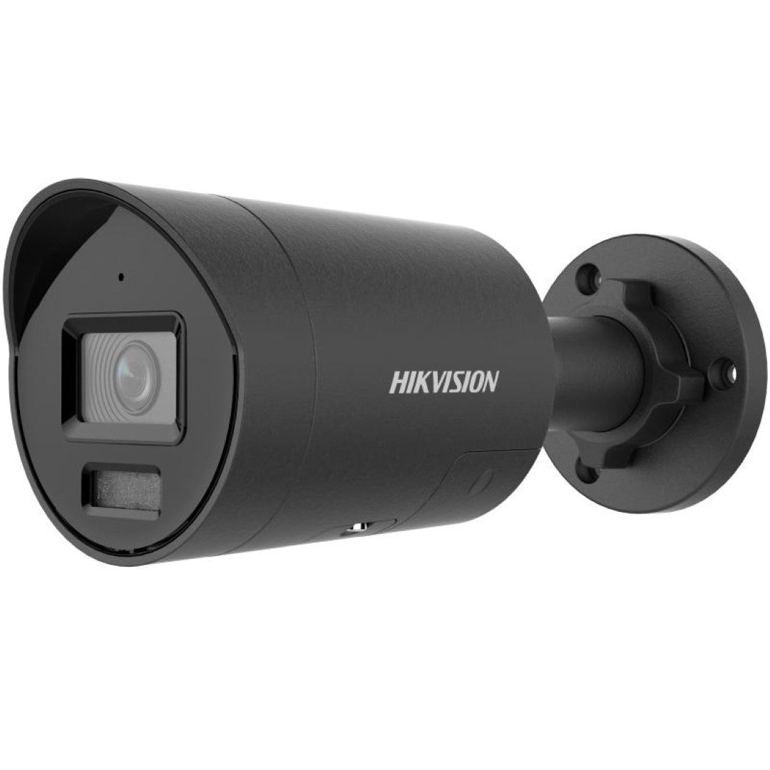 Zwarte Hikvision 8MP ColorVu bulletcamera met actieve afschrikking en 2.8mm lens voor buiten.