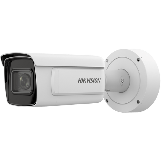 Witte Hikvision DeepinView ANPR bulletcamera met 8-32mm varifocale lens en robuuste vandaalbestendige behuizing.